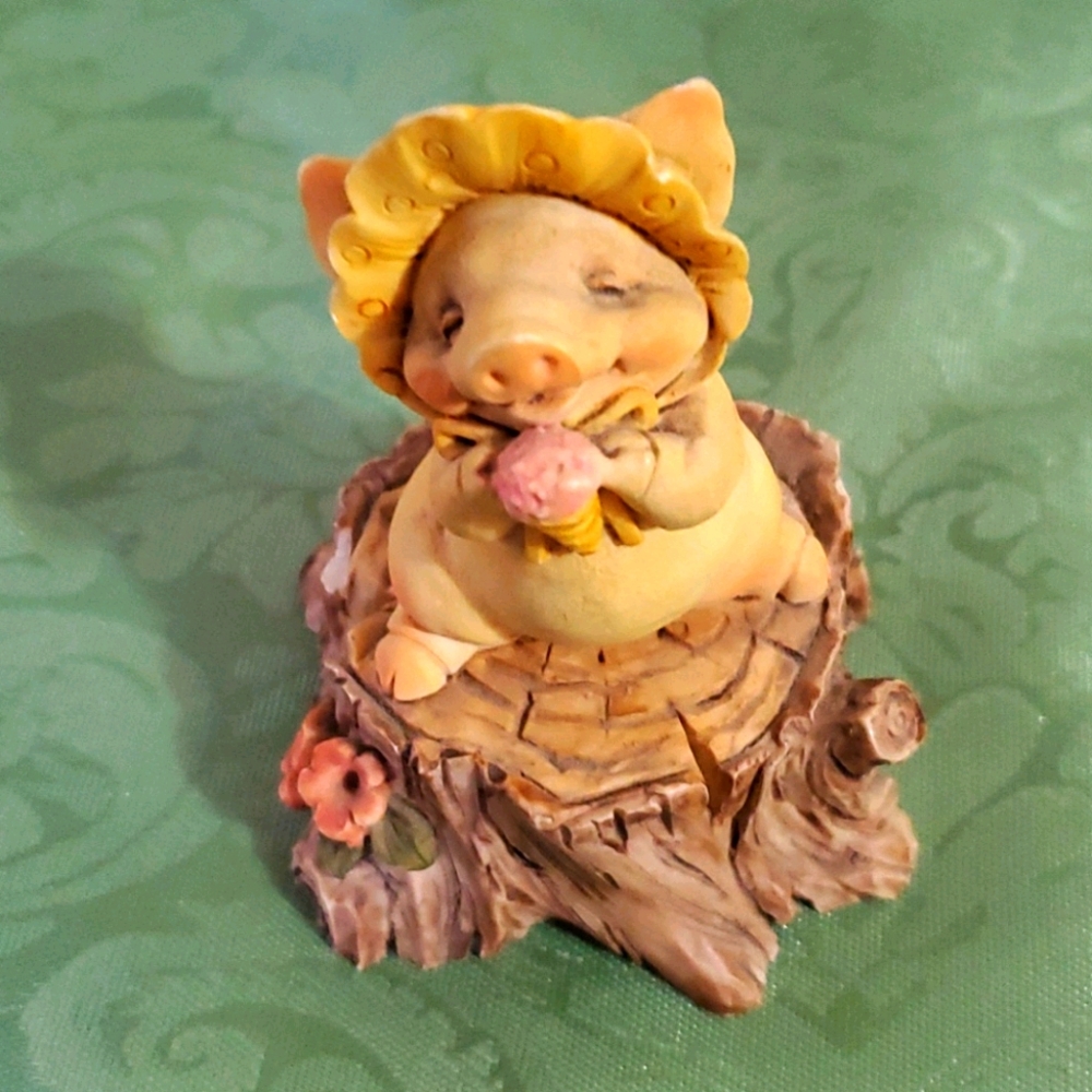 🐖Vintage Ganz Pigsville Baby Pig w Ice-cream 🐖